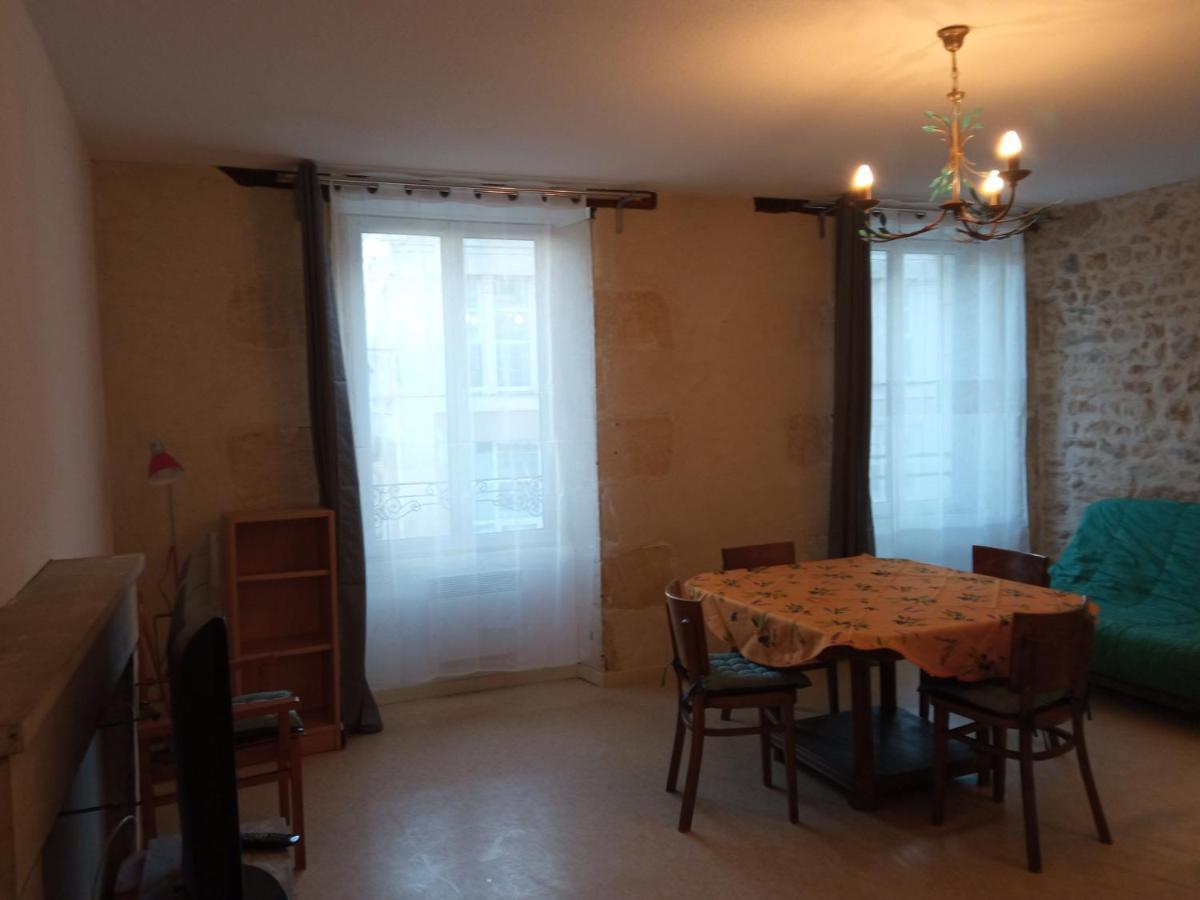 Appartement Centre Petite Ville Poitou Gençay Eksteriør billede